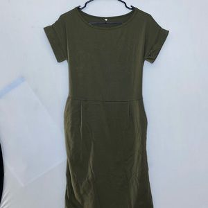 NWT Palinda Dress. Size Small Green